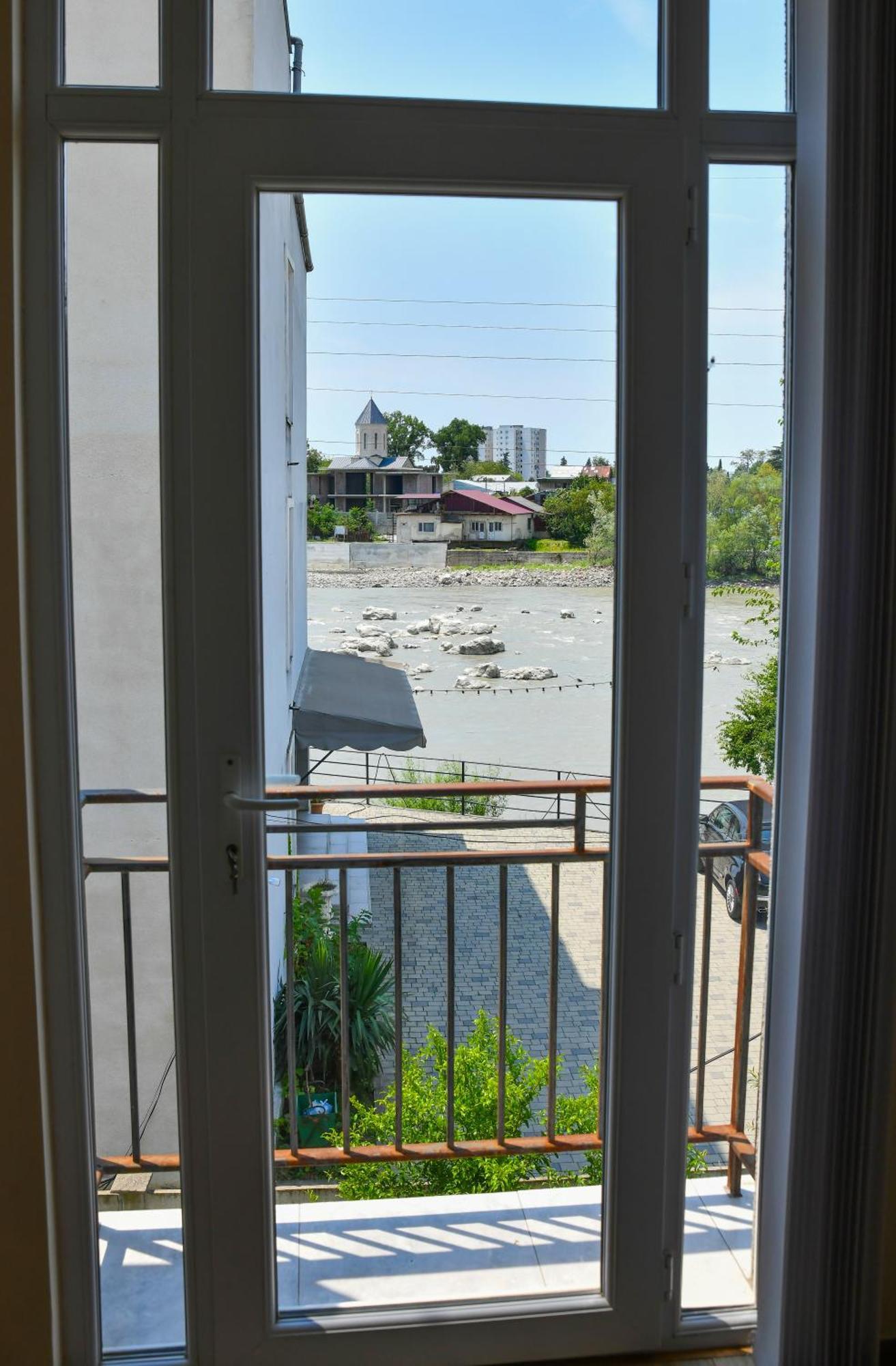 Just Inn คูทายสิ ภายนอก รูปภาพ